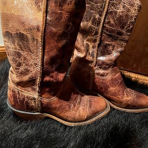 Size 5 Justin Bent Rail Cowgirl boots like new worn a couple times!
